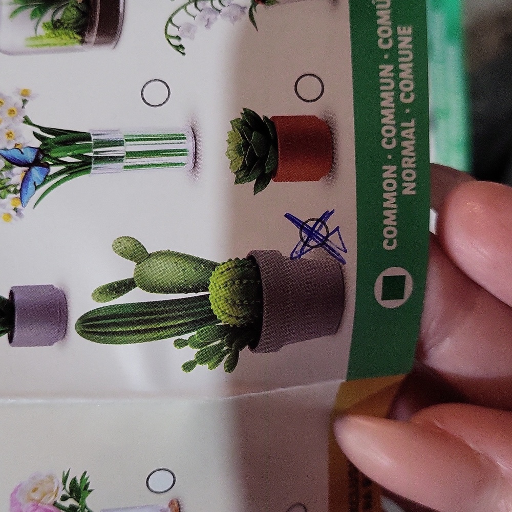 Mini Brands Create Garden - Picture 3 of 5